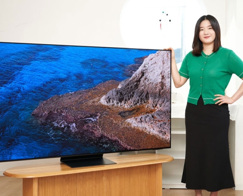 نسل جدید OLED‌های سامسونگ؛ تلویزیونی که خود را با نور محیط تطبیق می‌دهد